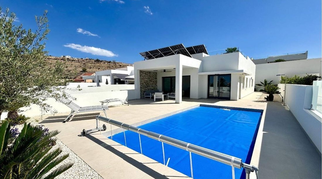 Villa in Benijofar, Valencian Community, Spain 1 - 14809219