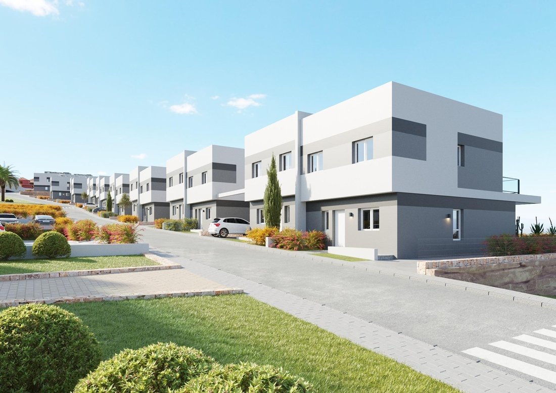 Villa in Finestrat, Valencian Community, Spain 2 - 14816245