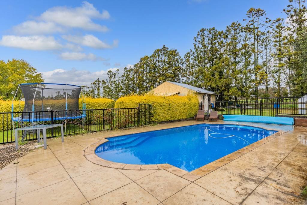 Versatile Leisure Farm Property In Kumeu, Auckland, New Zealand For