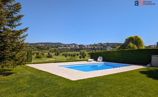 Chalet in Noain (Valle de Elorz) / Noain (Elortzibar), Navarre, Spain 1