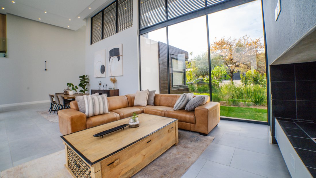 House in Lone Hill, Gauteng, South Africa 3 - 14809822