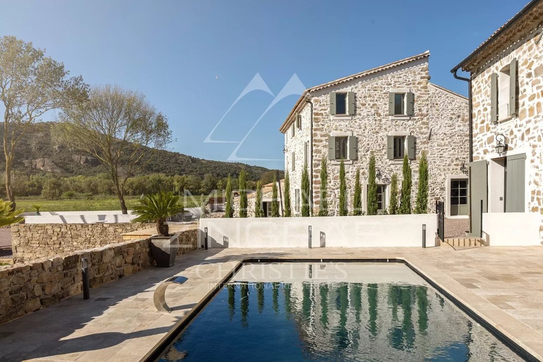 Rare And Exclusive « Domaine » In Le Muy, Provence Alpes Côte D'azur