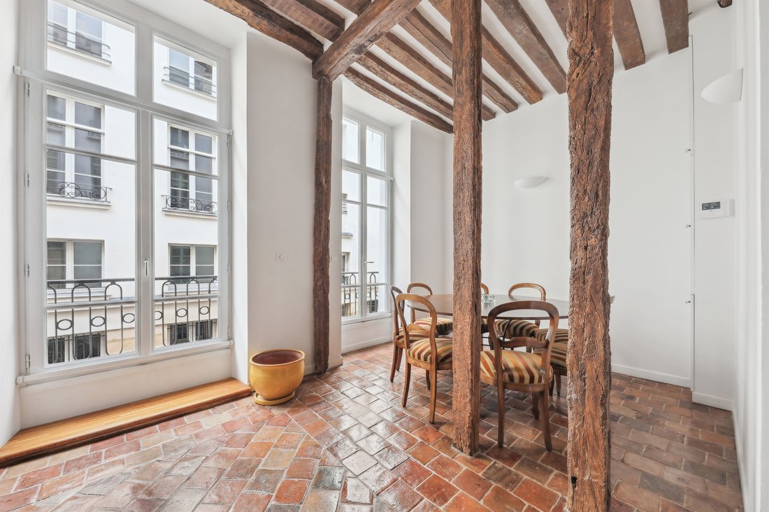 Apartment in Archives, Paris 3e Arrondissement, Paris 3 - 14818333