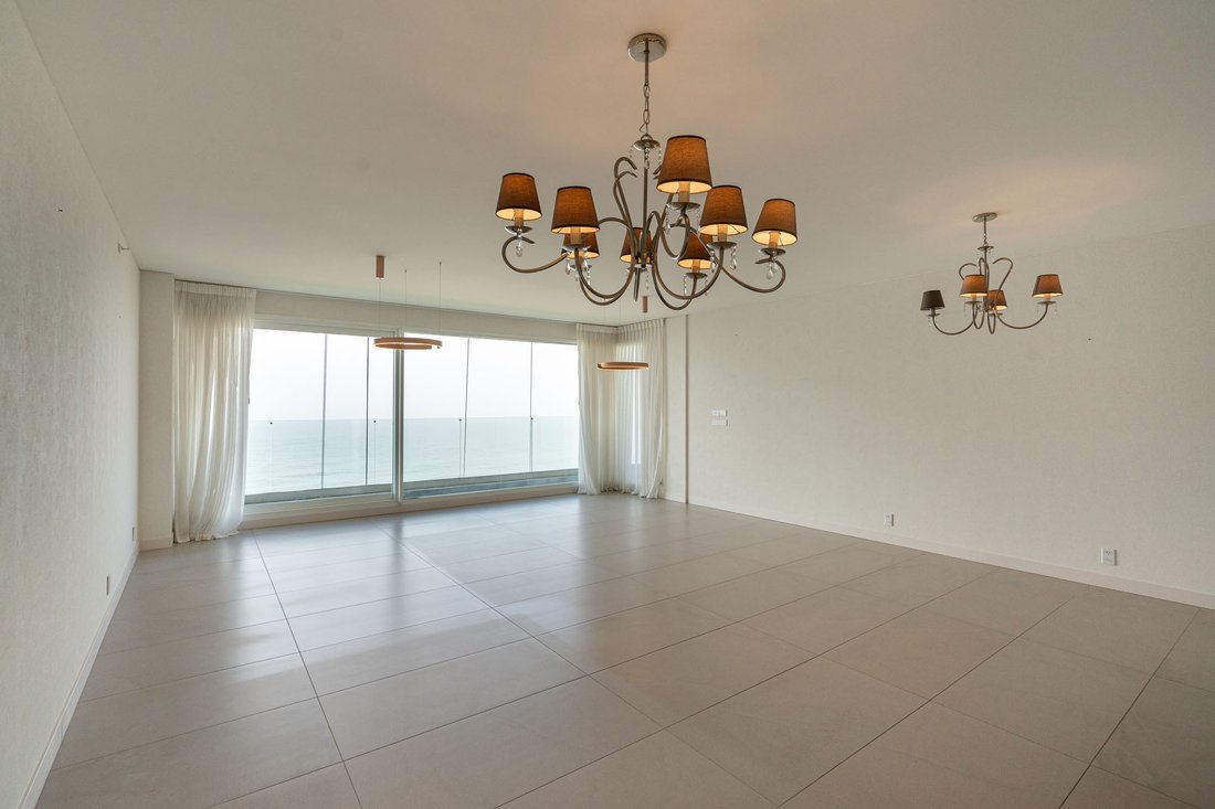 Apartment in Punta del Este, Maldonado Department, Uruguay 2 - 14818526