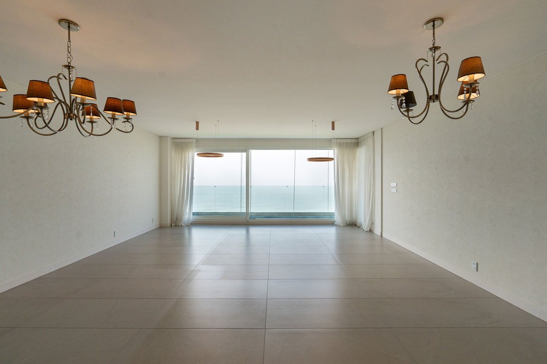Apartment in Punta del Este, Maldonado Department, Uruguay 4 - 14818526