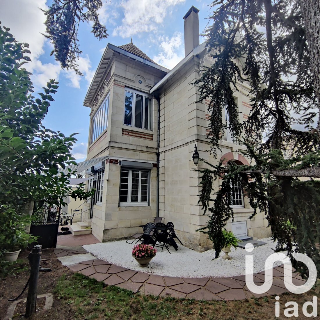 Vente Maison/Villa 5 Pièces In Mérignac, Nouvelle Aquitaine, France For