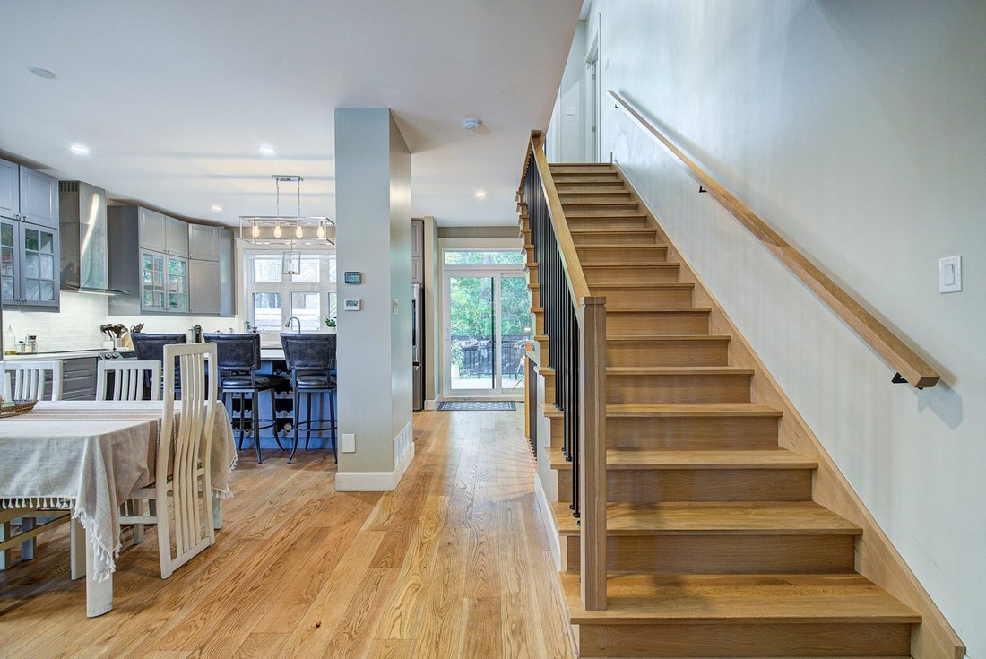 Montreal (Cte Des Neiges/Notre Dame De Grace), En Montréal, Quebec, Canadá En Venta (14820109)