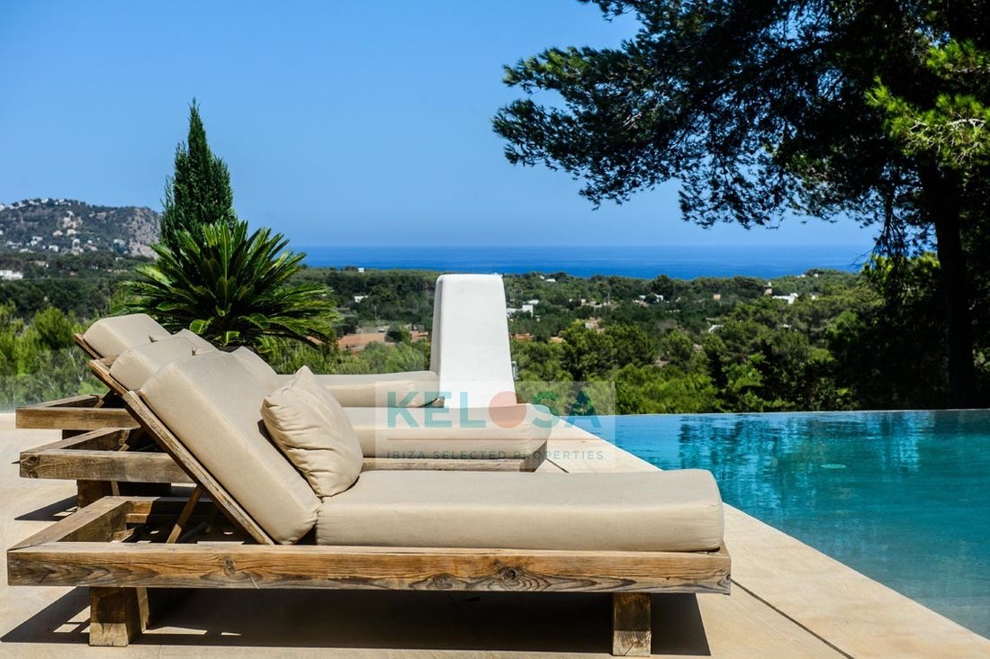 Villa in Sant Carles de Peralta, Santa Eularia des Riu, Balearic Islands 3 - 14821539