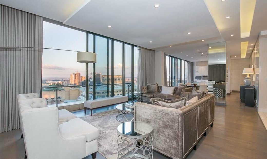 Visual Reference: Luxurious 4 Bedroom Penthouse With Stunning In Sandton Gauteng South