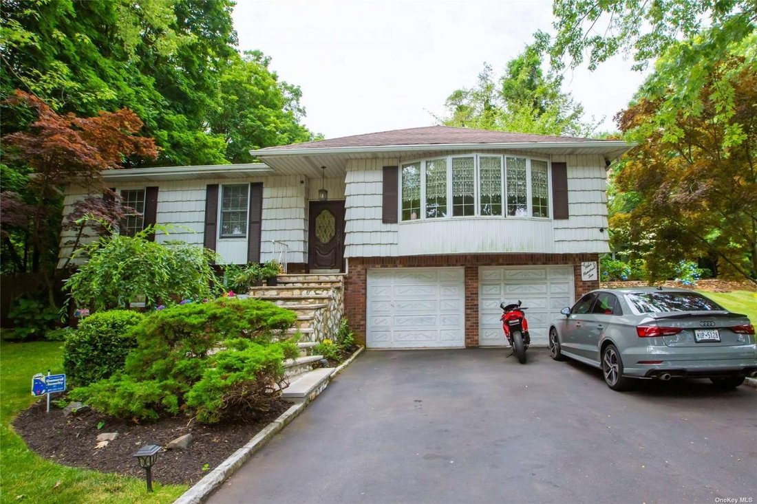 410 Roslyn Road In Albertson, New York, United States For Sale (14823460)