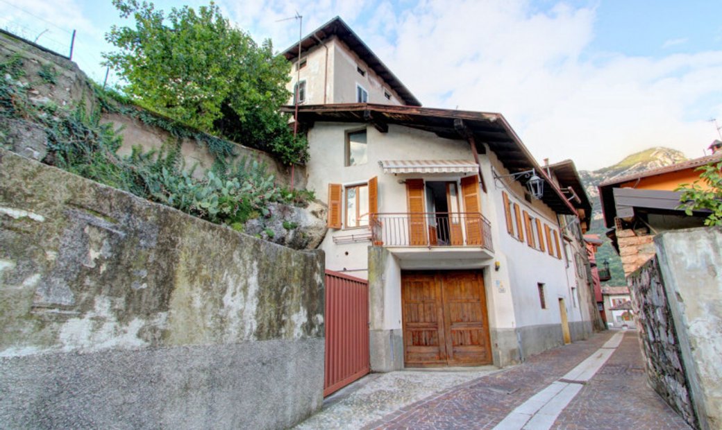 Trento Semi Detached House In NagoTorbole, Trentino South Tyrol, Italy