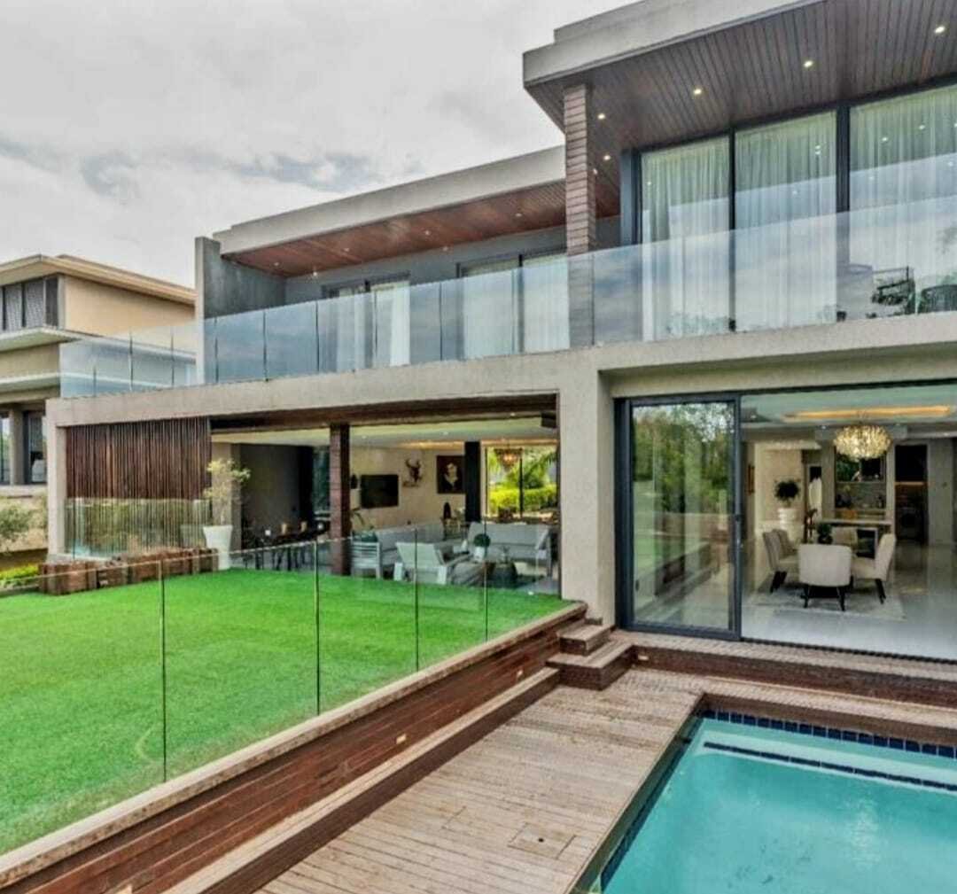 Stunning 4 Bed Freestanding Haven In Umhlanga! In Durban Metro, South
