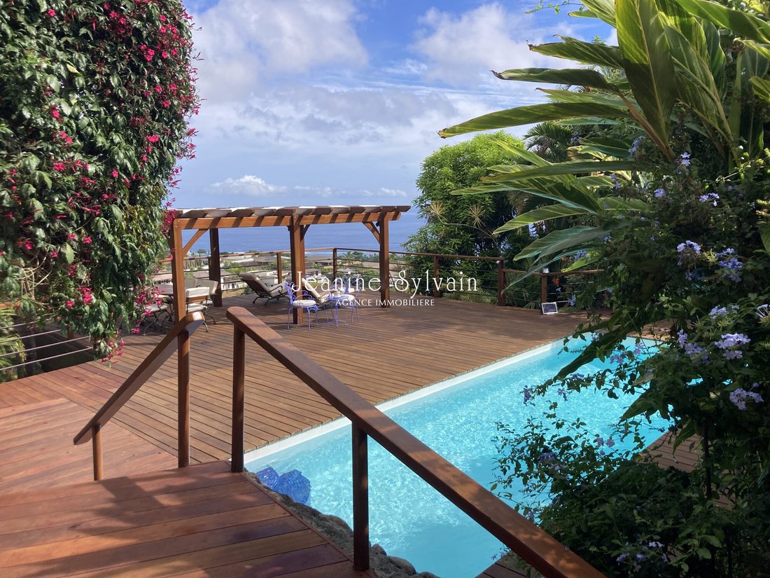 Punaauia House In Puna'auia, Windward Islands, French Polynesia For