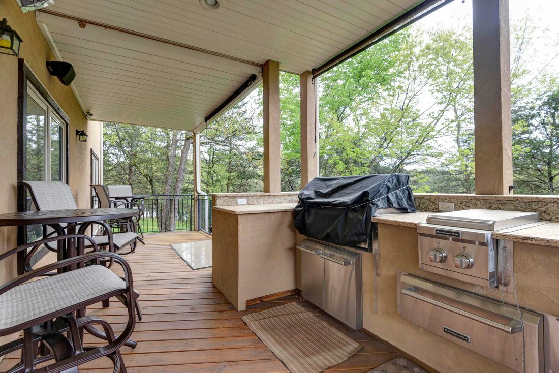 Luxury Lake Living In Branson West, Missouri, United States For Sale