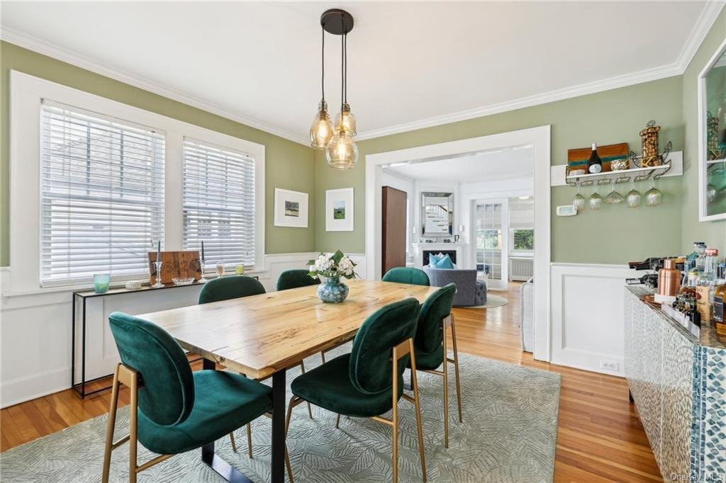 31 Old Spring Road In Fairfield, Connecticut, United States For Sale