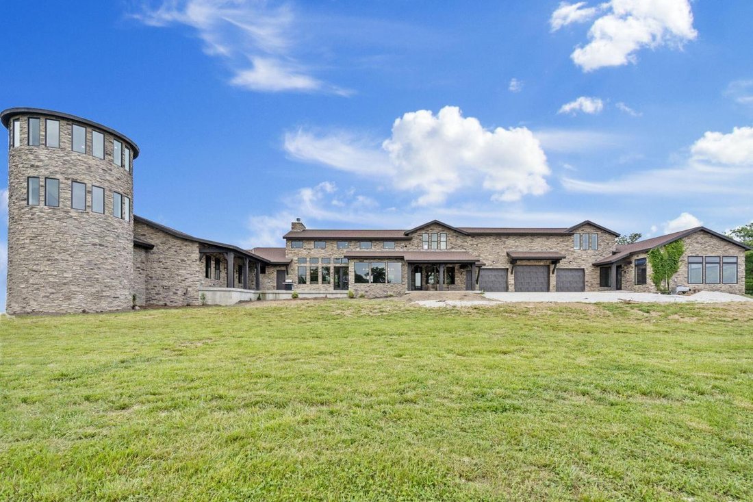 395 Tracy In Branson, Missouri, United States For Sale (14823506)