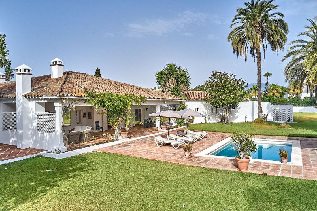 Villa in Guadalmina Baja, San Pedro de Alcantara, Spain 3 - 14825266