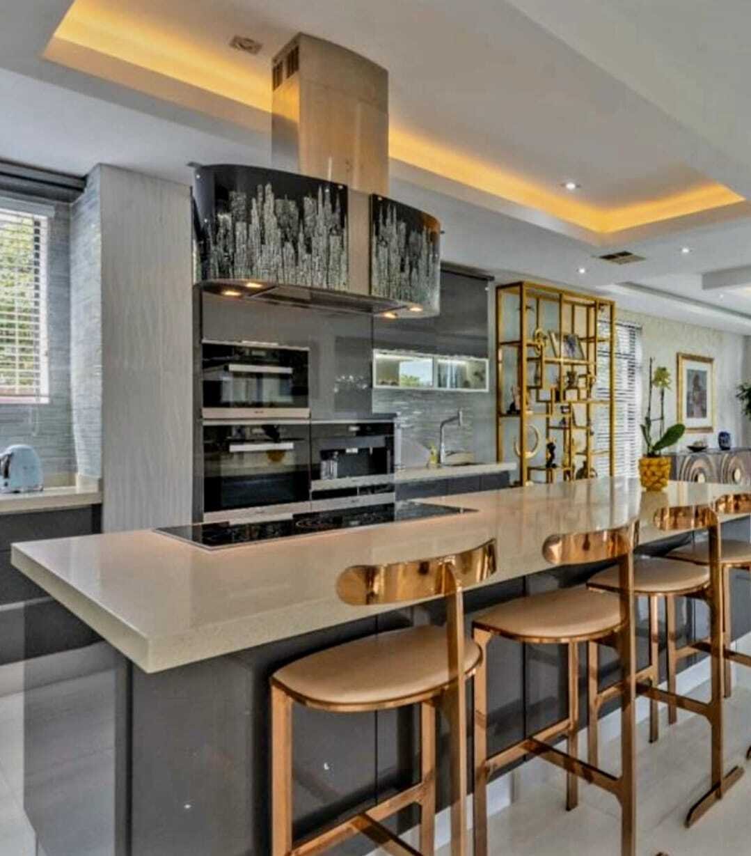 Stunning 4 Bed Freestanding Haven In Umhlanga! In Durban Metro, South