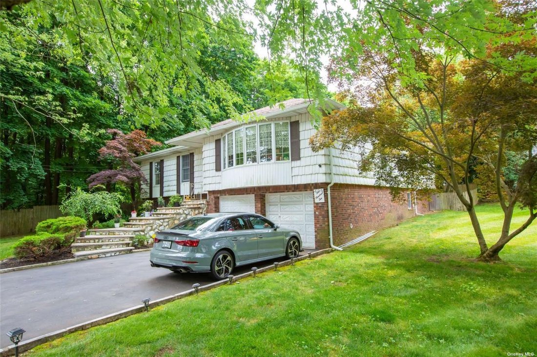 410 Roslyn Road In Albertson, New York, United States For Sale (14823460)