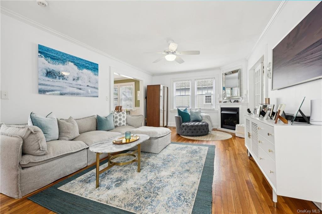 31 Old Spring Road In Fairfield, Connecticut, United States For Sale