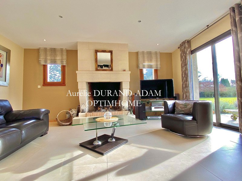 5 Bedroom Property Bright Living Room Large In Honfleur, Normandy