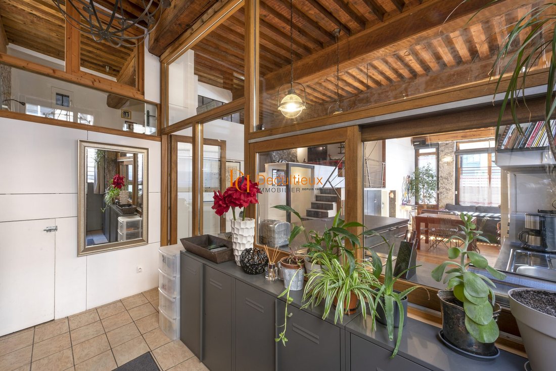 Lyon Apartment In Lyon, Auvergne Rhône Alpes, France For Sale (14825650)