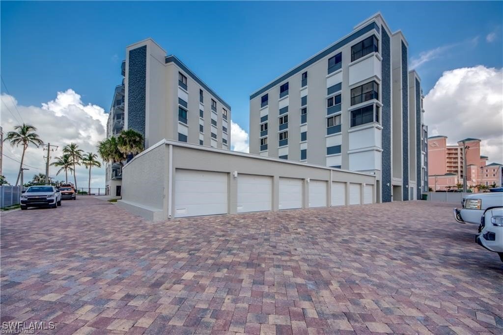 Condo in Fort Myers Beach, Florida, United States 2 - 14822000
