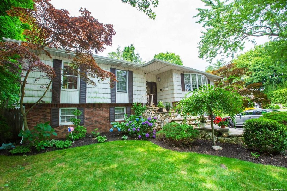 410 Roslyn Road In Albertson, New York, United States For Sale (14823460)