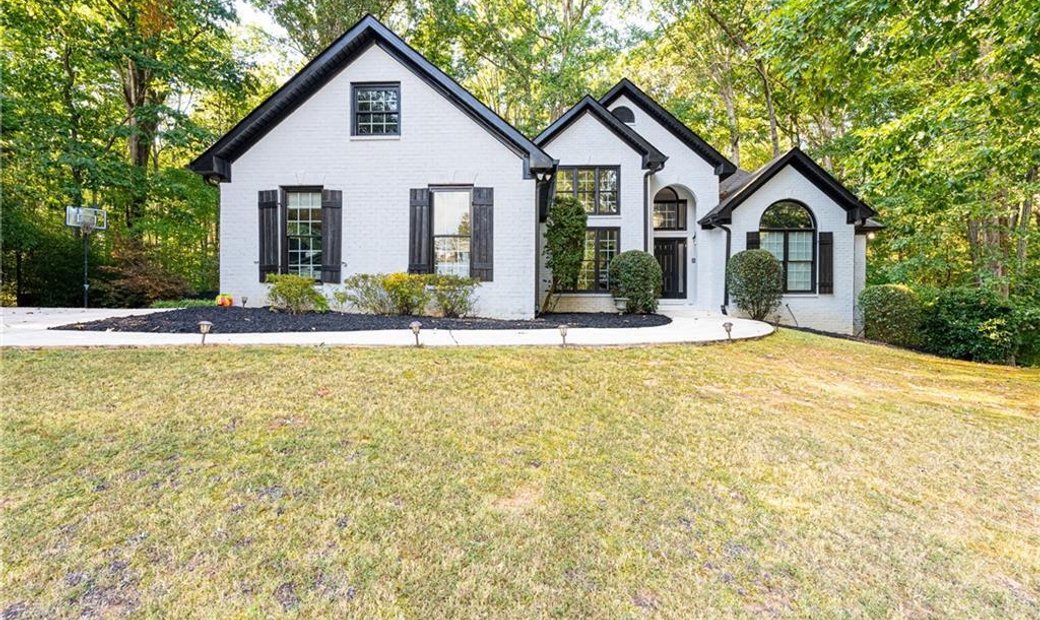 Residential Alpharetta In Milton, United States For Sale