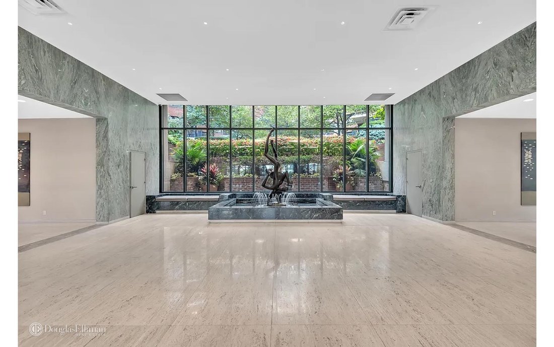 Coop New York In New York, New York, United States For Sale (14822459)