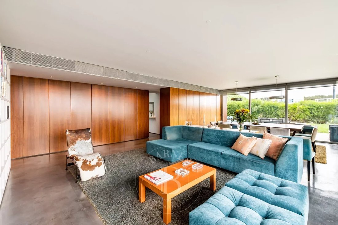 Garden And Pool In Cascais, Lisbon, Portugal For Sale (14825200)