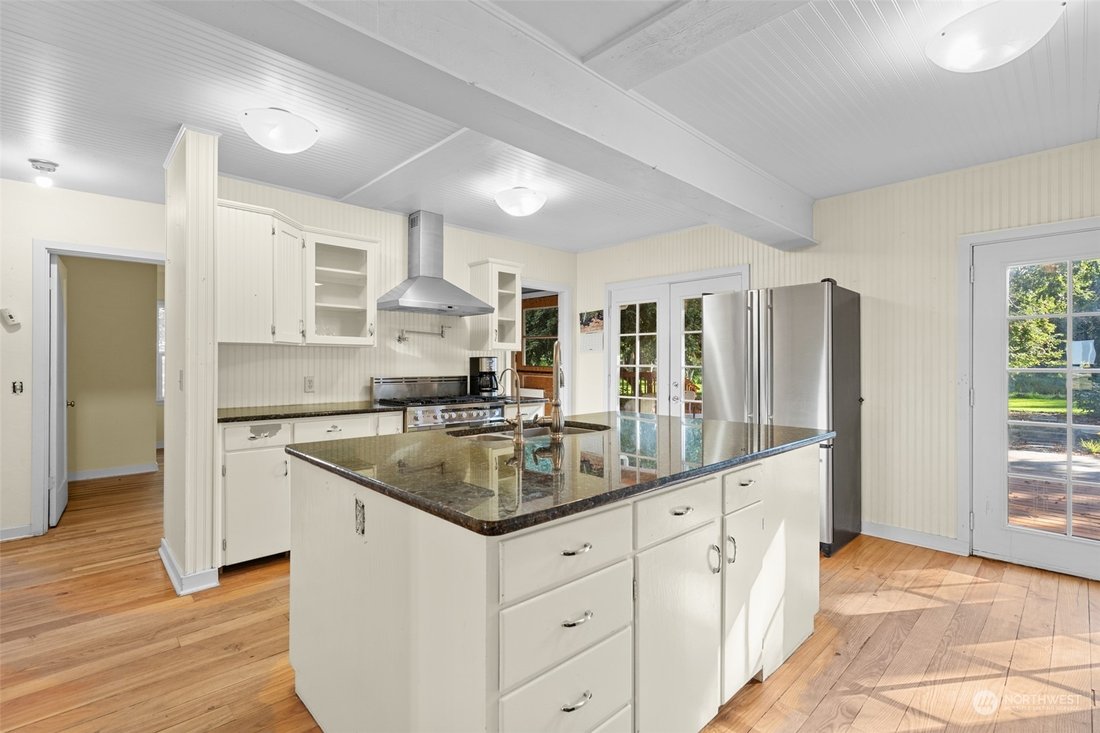 Sprawling Ranch With Historic In Prescott, Washington, United States