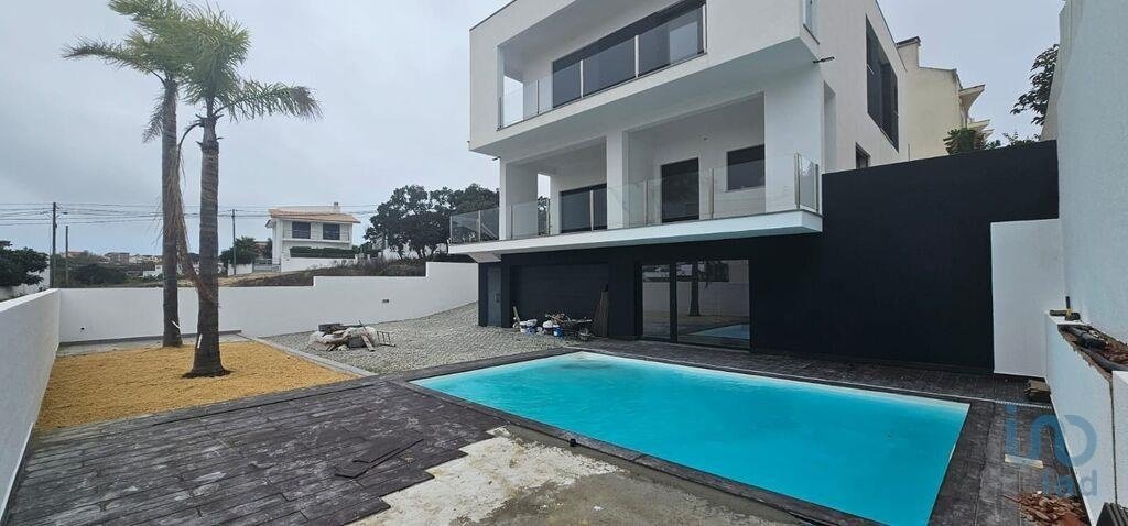 Townhouse in Charneca de Caparica e Sobreda, Setubal, Portugal 1 - 14825425