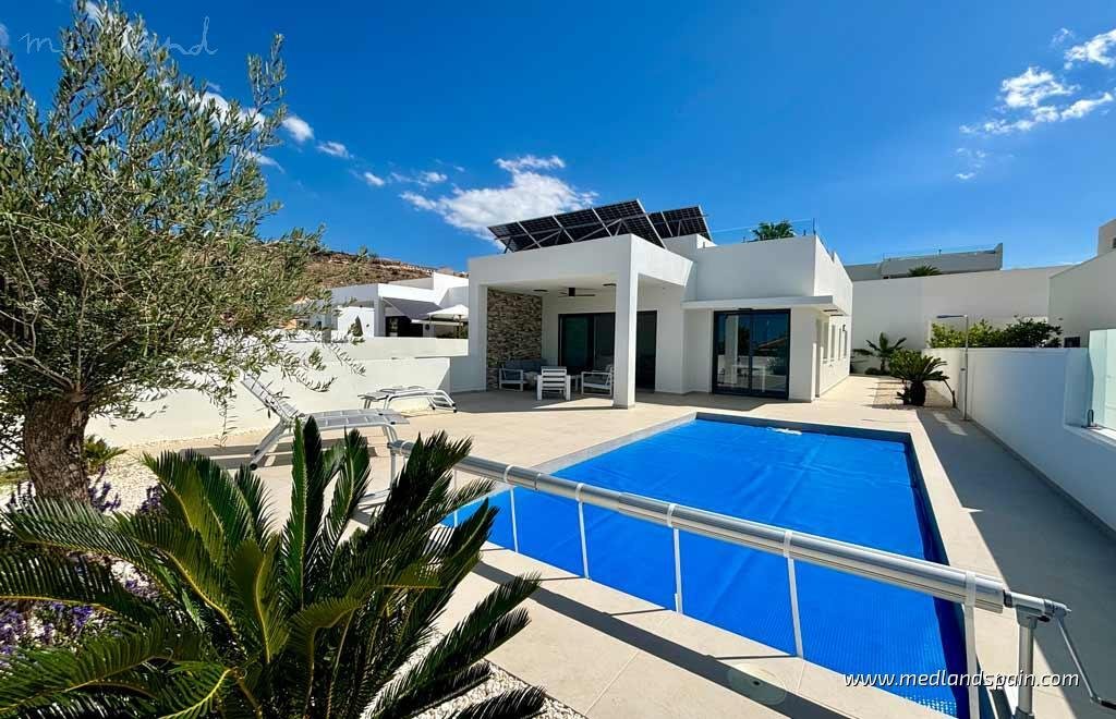 Villa in Benijofar, Valencian Community, Spain 1 - 14823199