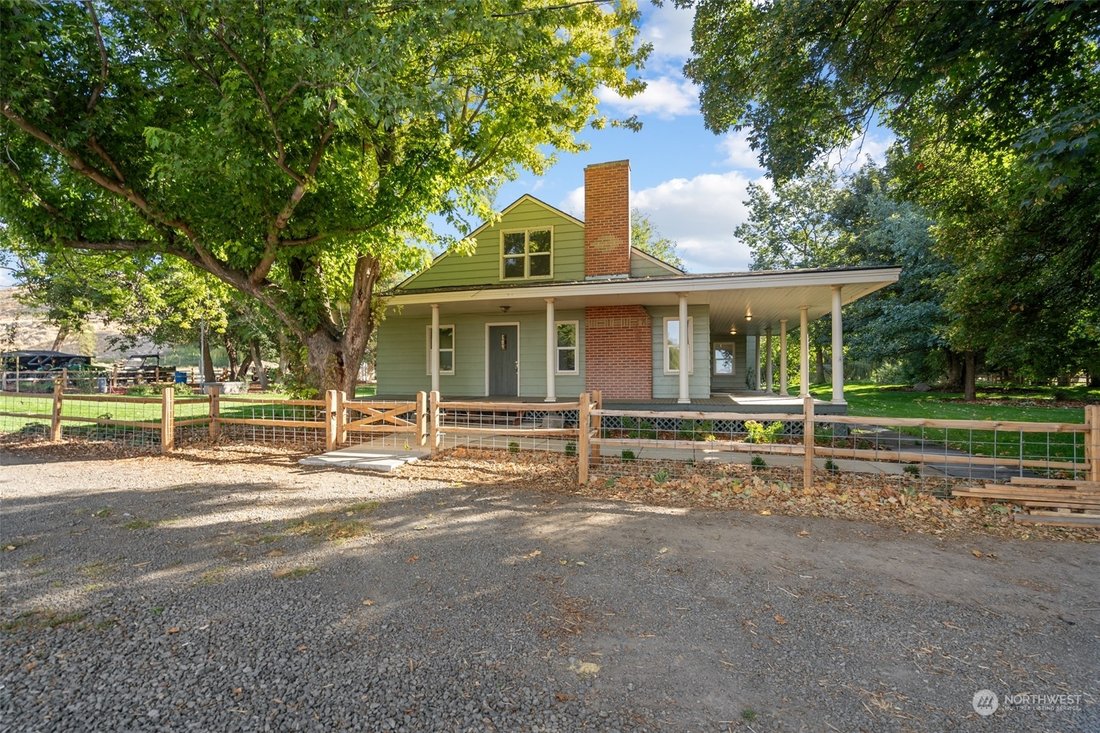 Sprawling Ranch With Historic In Prescott, Washington, United States
