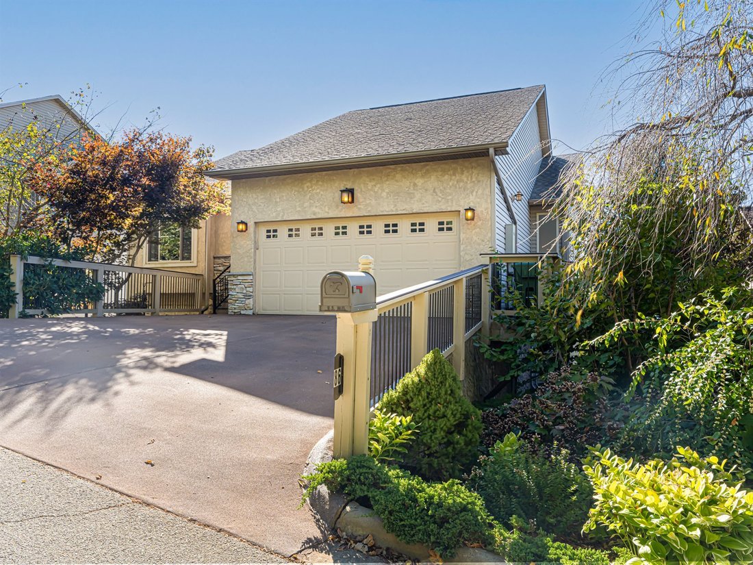 Stunning Home With A Breathtaking In Asheville, North Carolina, United
