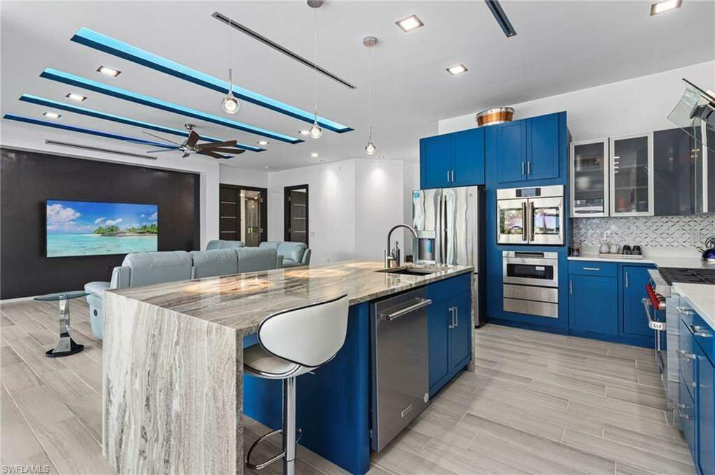 Waterfront Luxury With Easy Gulf Access In Marco Island, Florida