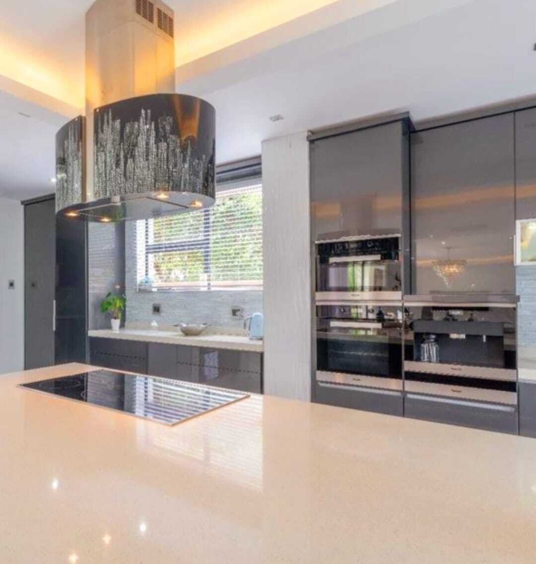 Stunning 4 Bed Freestanding Haven In Umhlanga! In Durban Metro, South