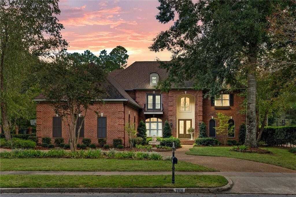 Custom Built Home In The Charleston Oaks In Mobile, Alabama, United