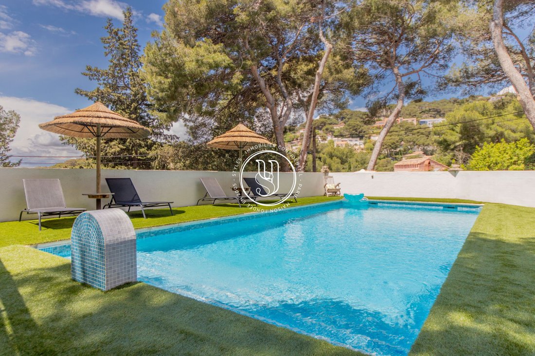 Mont Saint Clair Avec Vue Sur Mer In Sète, Occitanie, France For Sale