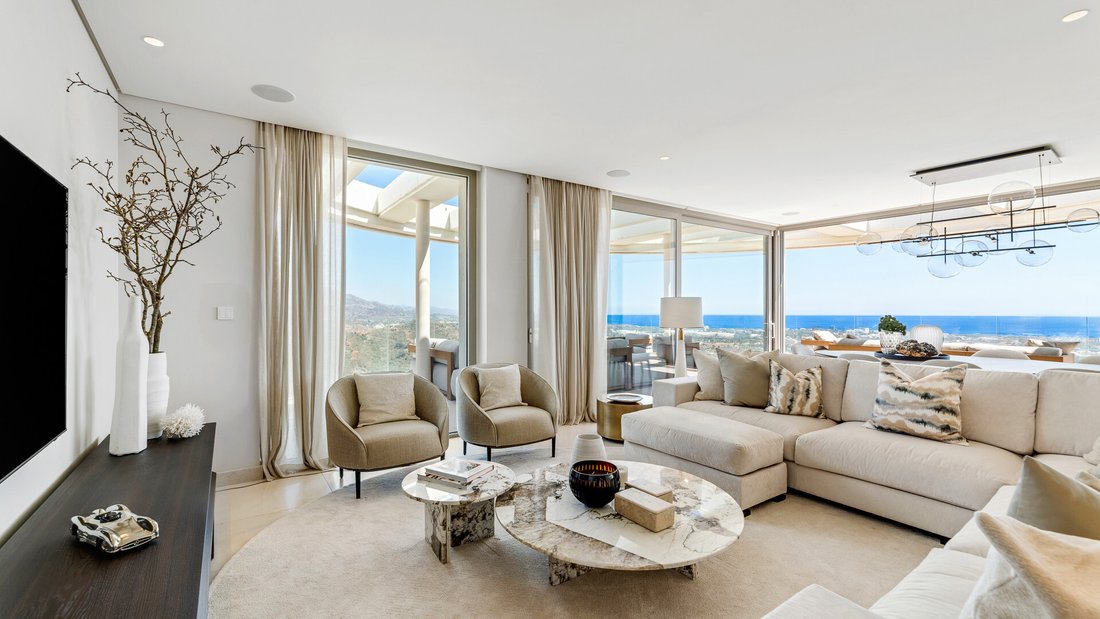 Picture of Luxury Penthouse With Private Pool And Open In La Quinta, Benahavis ...