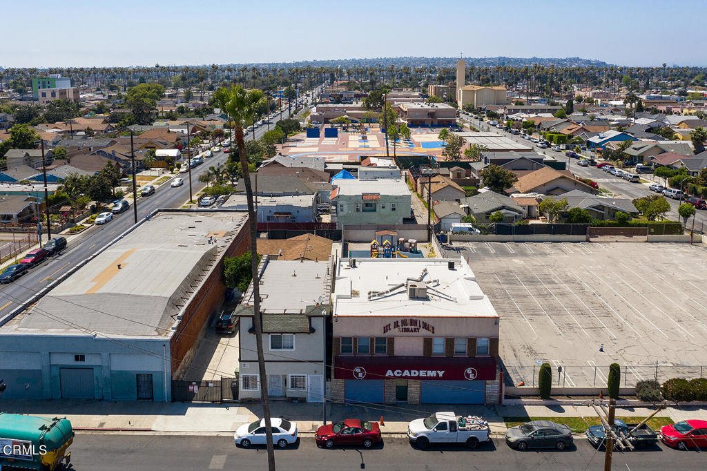 Los Angeles, California, United States 4 - 14550875