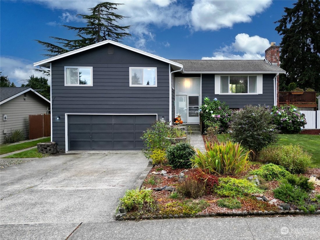 740 Everett/Mukilteo In Everett, Washington, United States For Sale