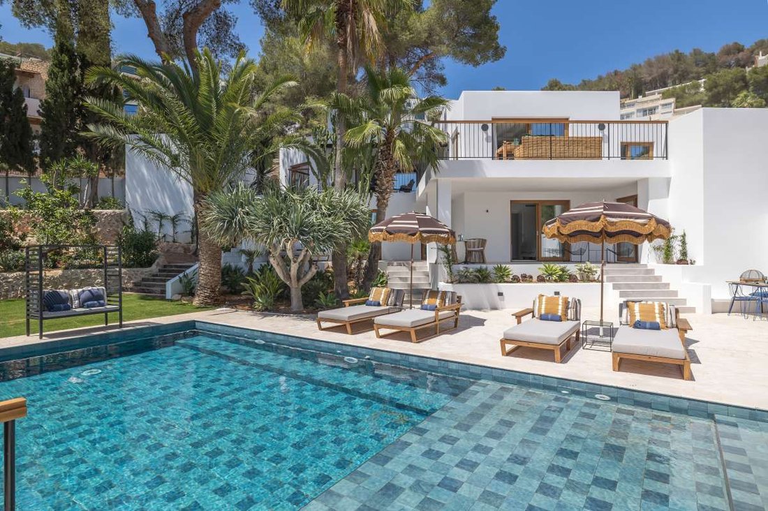 Villa in Can Furnet, Santa Eularia des Riu, Balearic Islands 1 - 14822153