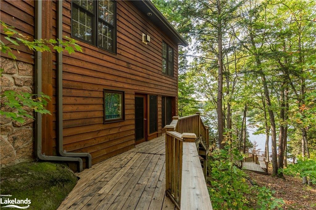 1143 Leonard Lake Rd 1 Road In Bracebridge, Ontario, Canada For Sale