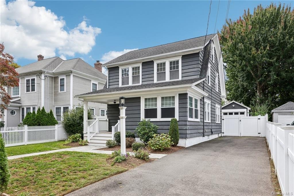 31 Old Spring Road In Fairfield, Connecticut, United States For Sale