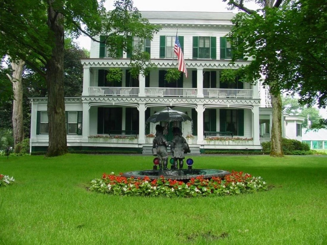 House in Saratoga Springs, New York, United States 2 - 14823104