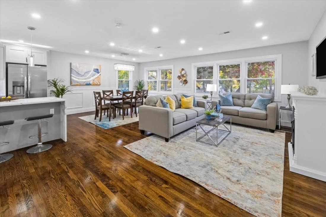 House in Woodbridge Township, New Jersey, United States 4 - 14823501