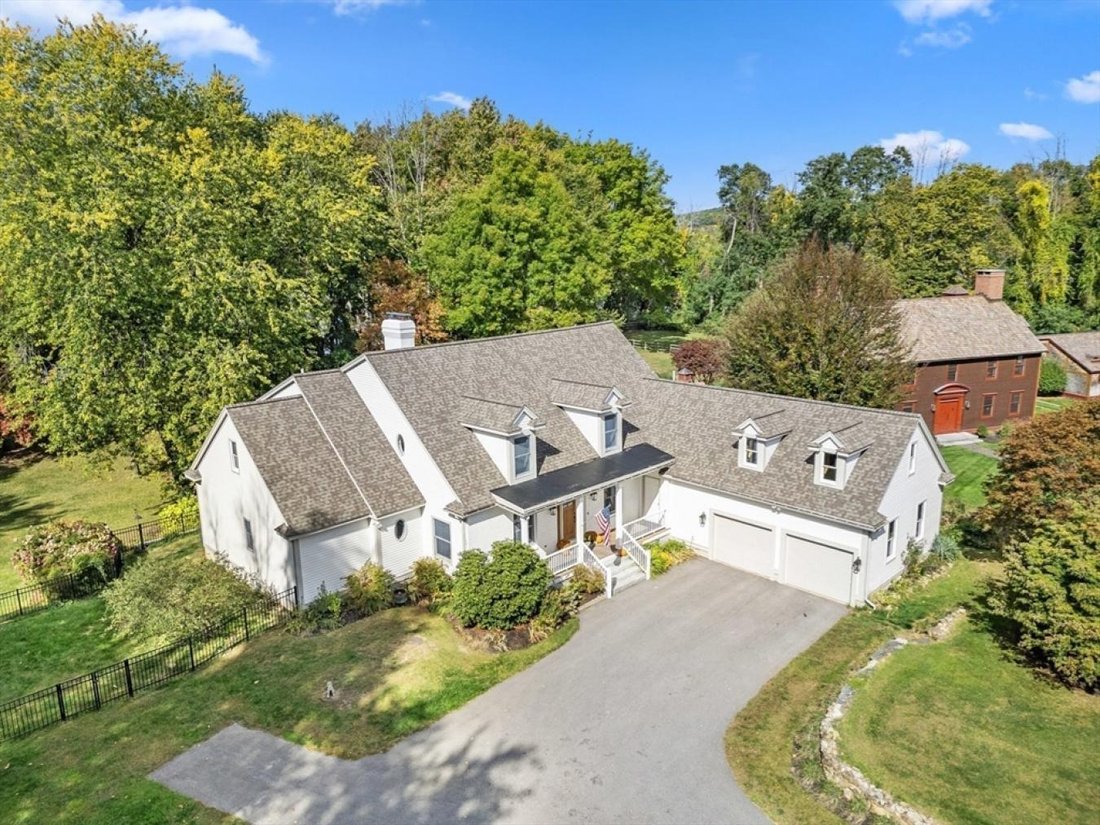 6 Arrowhead Lane In Groveland, Massachusetts, United States For Sale
