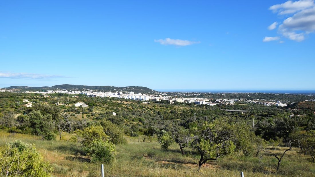 Land in Loule (Sao Clemente), Algarve, Portugal 1 - 14826638